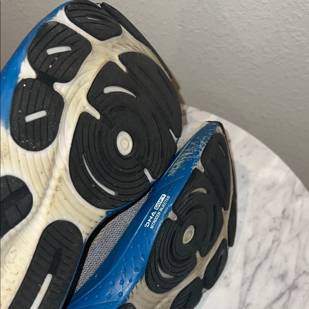 Brooks Men's Gray and Blue Athletic Shoes - Picture 8 of 8